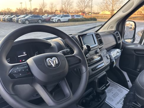 Used 2024 RAM ProMaster 2500 image 19