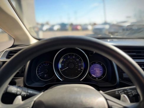 Used 2016 Honda Fit EX image 12