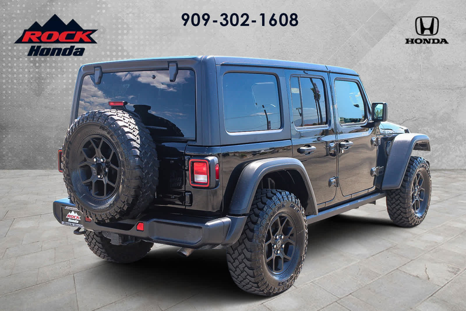 Used 2025 Jeep Wrangler Unlimited Sport AWD/4WD image 4