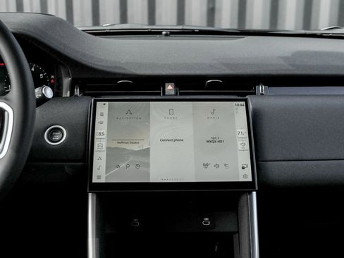 Used 2025 Land Rover Discovery Sport S image 19