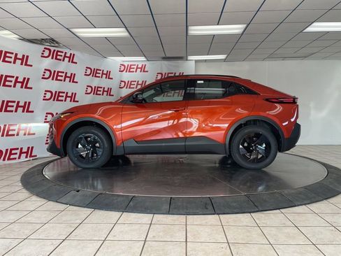 New 2026 Subaru Uncharted AWD image 6