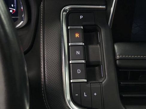 Used 2023 GMC Yukon SLT RWD image 35