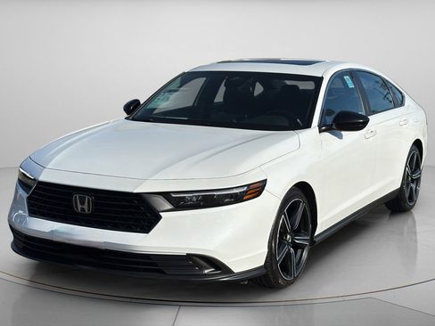 Used 2025 Honda Accord Sport image 24