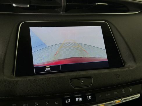 Used 2021 Cadillac XT4 Premium Luxury FWD image 18
