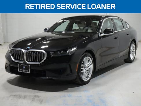 Certified 2025 BMW 530i xDrive image 1