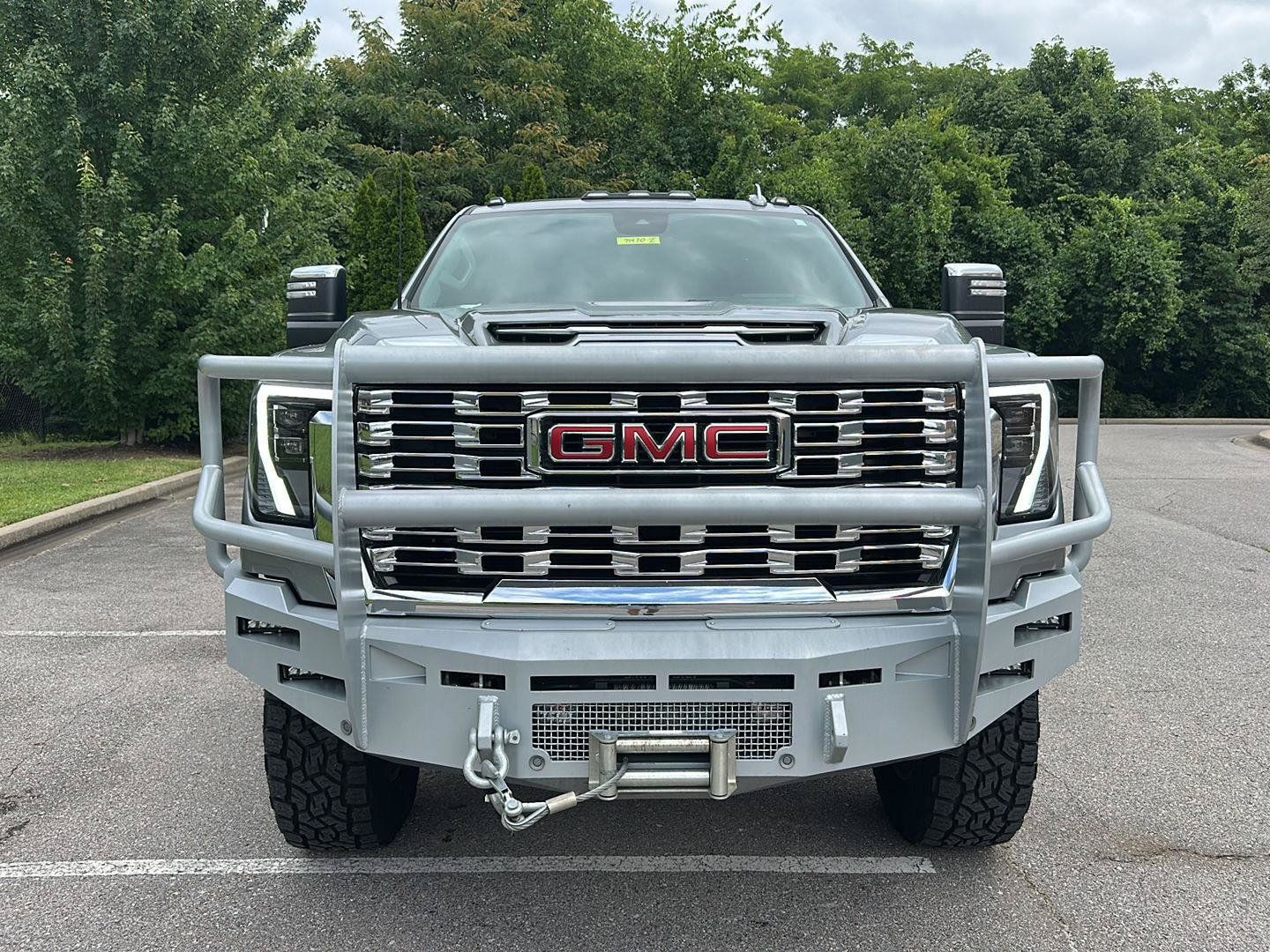 Used 2024 GMC Sierra 2500 Denali w/ Denali Reserve Package AWD/4WD image 8