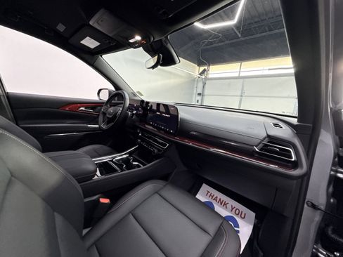 Used 2026 Chevrolet Traverse Z71 image 23