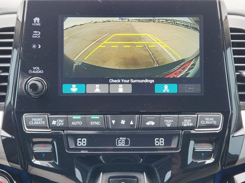 Used 2018 Honda Odyssey Elite image 18