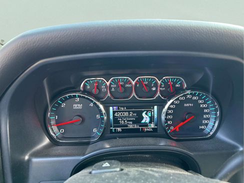 Used 2019 Chevrolet Silverado 1500 LT w/ All Star Edition image 12