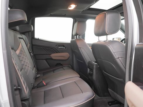 Used 2024 GMC Canyon Denali AWD/4WD image 14
