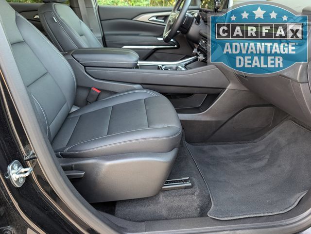 Used 2026 Chevrolet Traverse LT FWD image 27