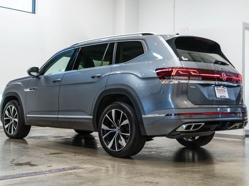 Used 2024 Volkswagen Atlas SEL Premium R-Line AWD/4WD image 7
