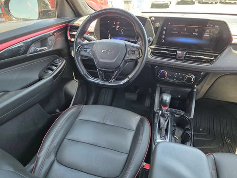 Used 2024 Chevrolet TrailBlazer RS FWD image 15