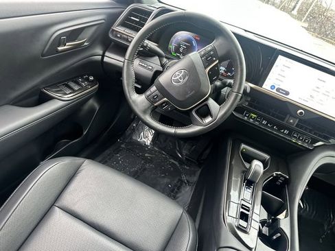 Certified 2026 Toyota Crown AWD/4WD image 22