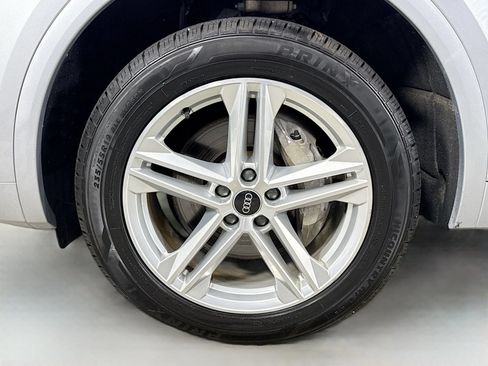 Used 2021 Audi Q5 e Premium Plus w/ Premium Plus Package AWD/4WD image 31