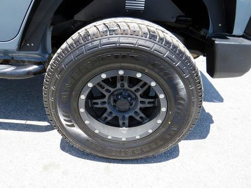 Used 2015 Jeep Wrangler Unlimited Sport w/ Connectivity Group image 9