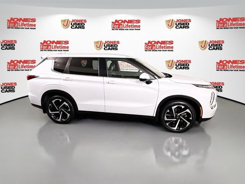 Used 2024 Mitsubishi Outlander SE Black Edition AWD/4WD image 17