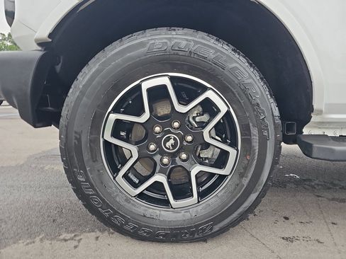 Used 2022 Ford Bronco Outer Banks AWD/4WD image 28