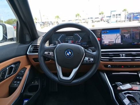 Used 2024 BMW 330e w/ Convenience Package RWD image 9