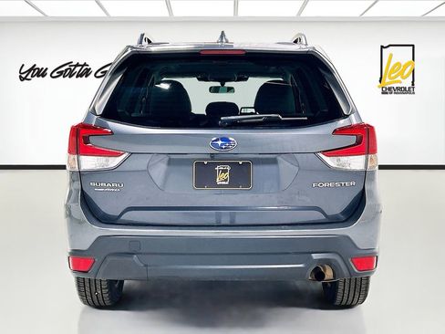 Used 2023 Subaru Forester Premium AWD/4WD image 7