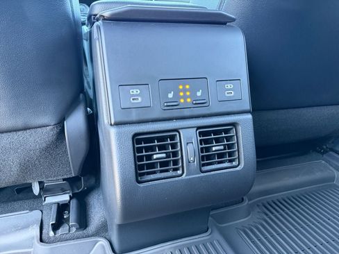 Used 2024 Subaru Solterra AWD/4WD image 32