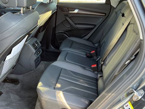 Certified 2024 Audi Q5 2.0T Premium Plus w/ Premium Plus Package image 19
