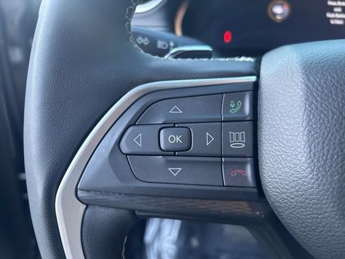 Used 2024 Jeep Grand Cherokee L Altitude AWD/4WD image 19