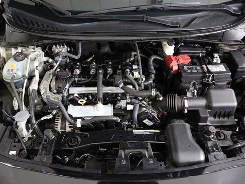 Used 2025 Nissan Versa S FWD image 17