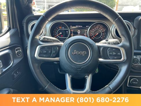 Used 2019 Jeep Wrangler Unlimited Sahara AWD/4WD image 18