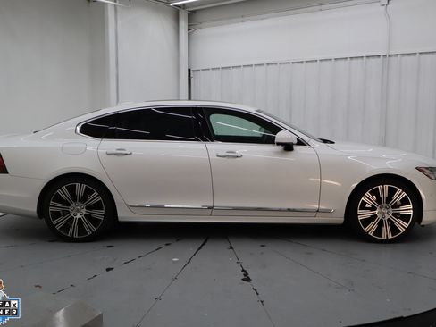 Used 2022 Volvo S90 B6 Inscription w/ Advanced Package AWD/4WD image 2