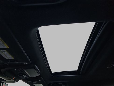 New 2026 Subaru Outback Limited image 32