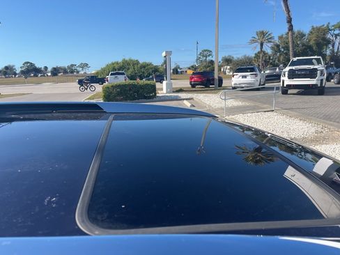 Used 2015 Buick Enclave Premium w/ Experience Buick Package image 7