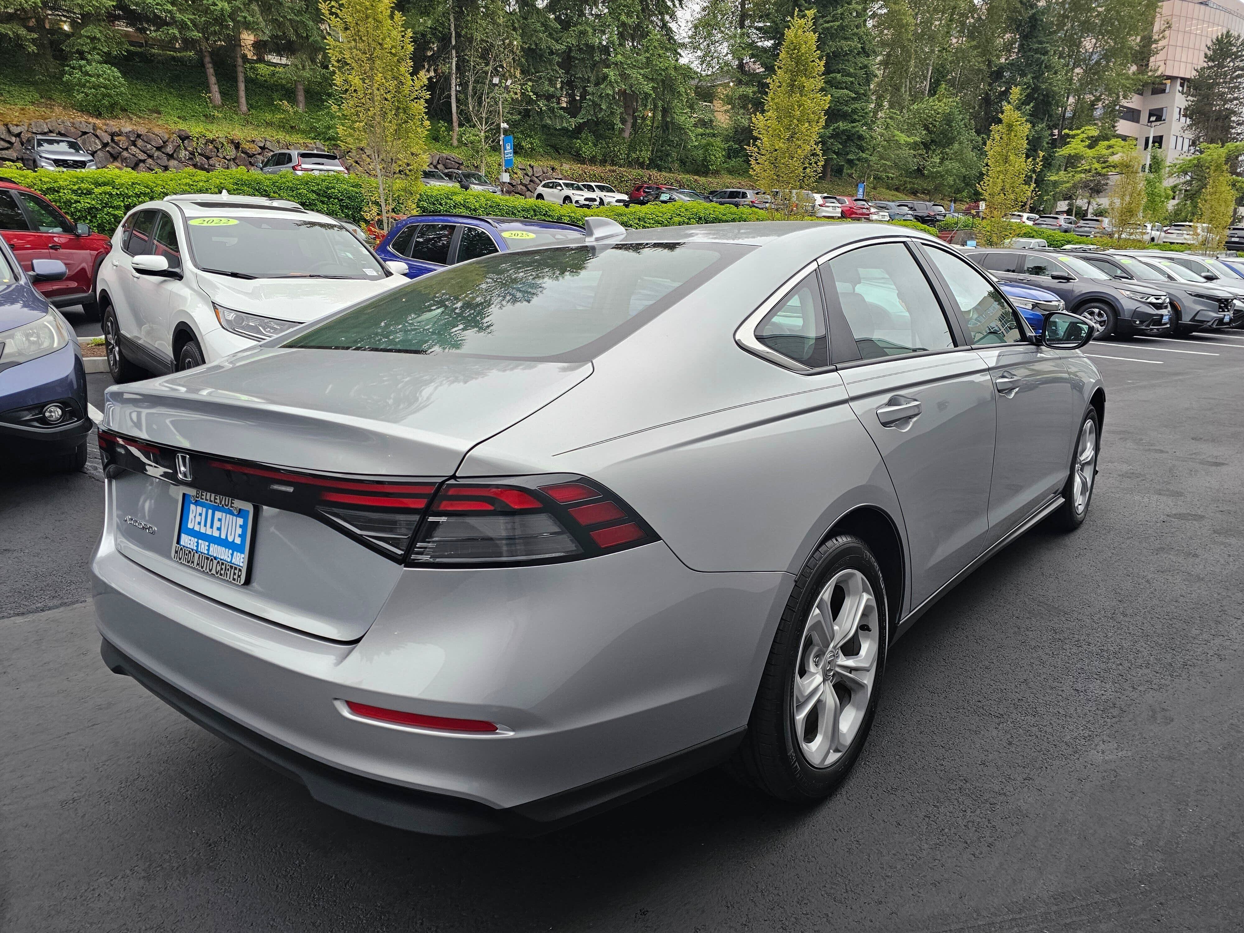 Used 2025 Honda Accord LX image 7