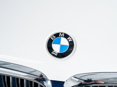 Used 2018 BMW 540i xDrive image 17