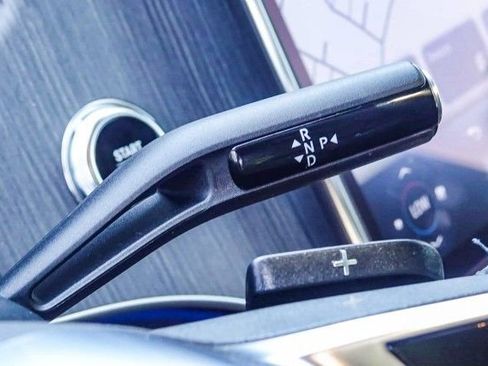 Used 2023 Mercedes-Benz EQE 500 4MATIC SUV image 19