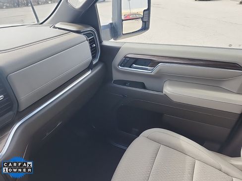 Used 2024 Chevrolet Silverado 3500 LT image 27