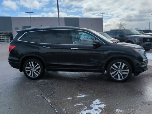 Used 2017 Honda Pilot Elite image 9
