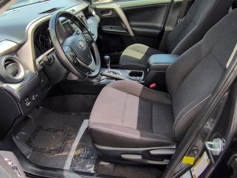 Certified 2017 Toyota RAV4 XLE AWD/4WD image 8