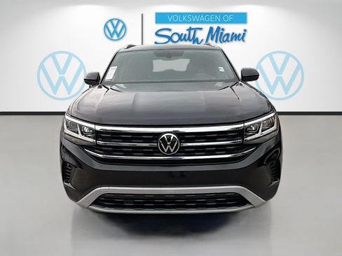 Used 2020 Volkswagen Atlas Cross Sport SE image 2