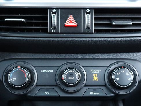 Used 2023 Kia Forte LXS image 38