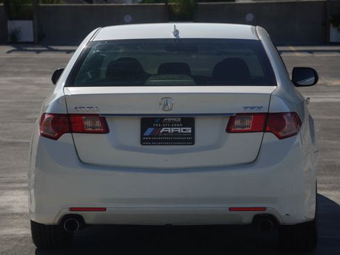Used 2011 Acura TSX Sedan image 4