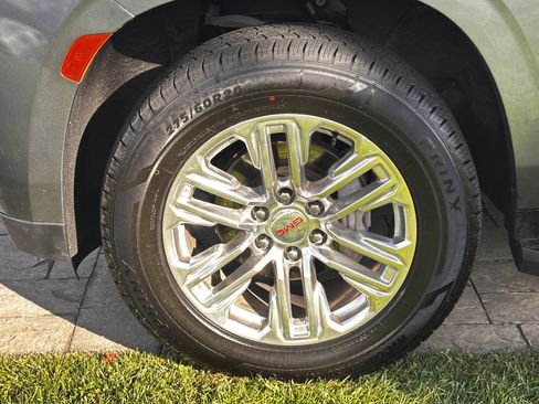 Used 2022 GMC Yukon SLT image 15