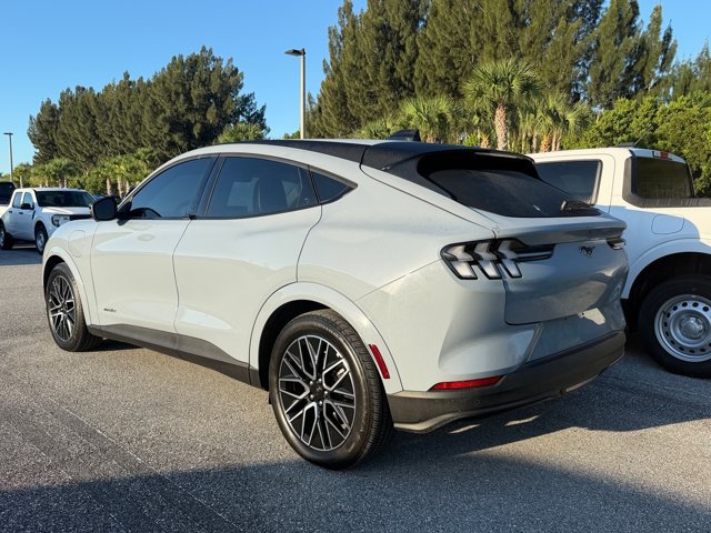 Used 2025 Ford Mustang Mach-E Premium RWD image 10