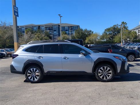 Certified 2023 Subaru Outback Touring image 3