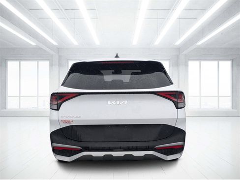 Used 2023 Kia Sportage EX image 4