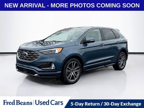 Used 2019 Ford Edge Titanium w/ Equipment Group 301A image 3