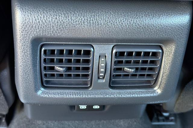 Certified 2025 Toyota Camry SE FWD image 14