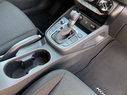 Used 2022 Hyundai Kona SEL image 39