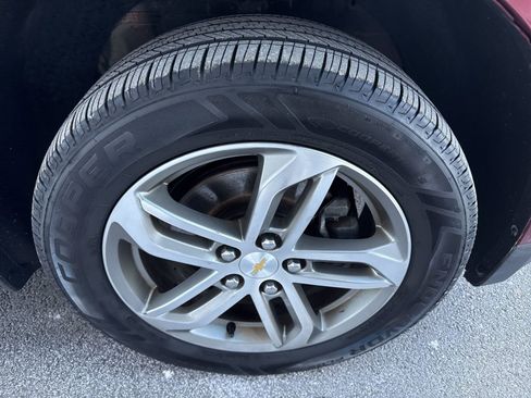 Used 2016 Chevrolet Equinox LTZ w/ Enhanced Convenience Package image 11