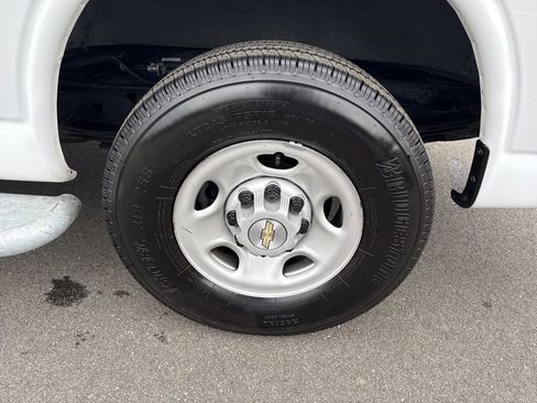 Used 2024 Chevrolet Express 2500 Work Van w/ Driver Convenience Package image 27